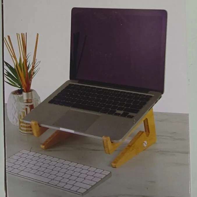 Pembrook Laptop Stand